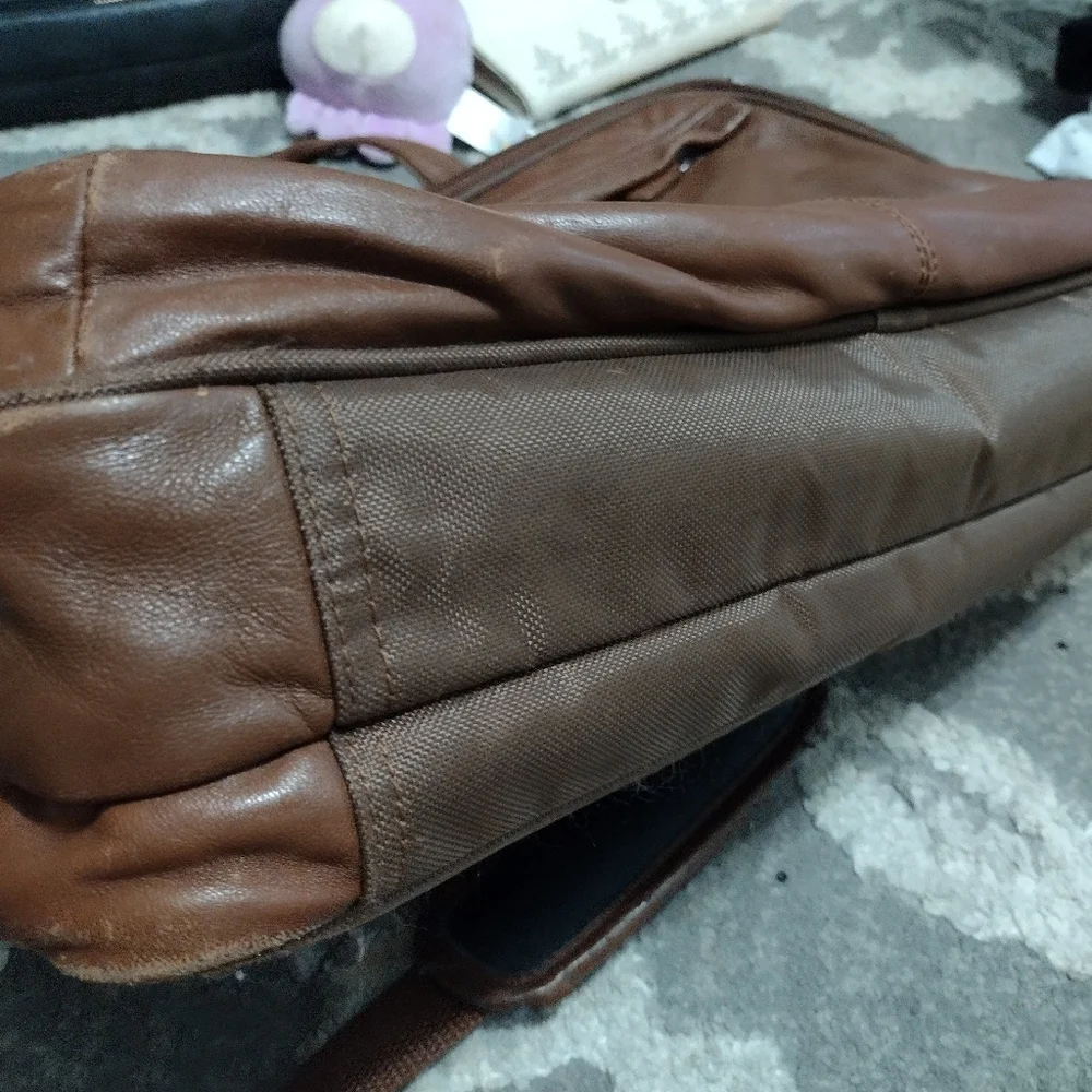 Wilson's Leather briefcase laptop bag